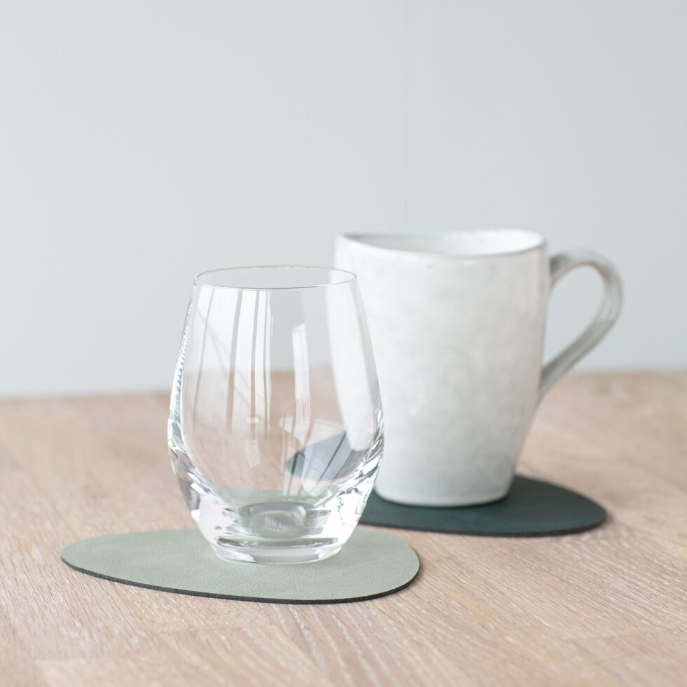Glas Untersetzer
dunkelgrün/hellgrün curve 11x13 
