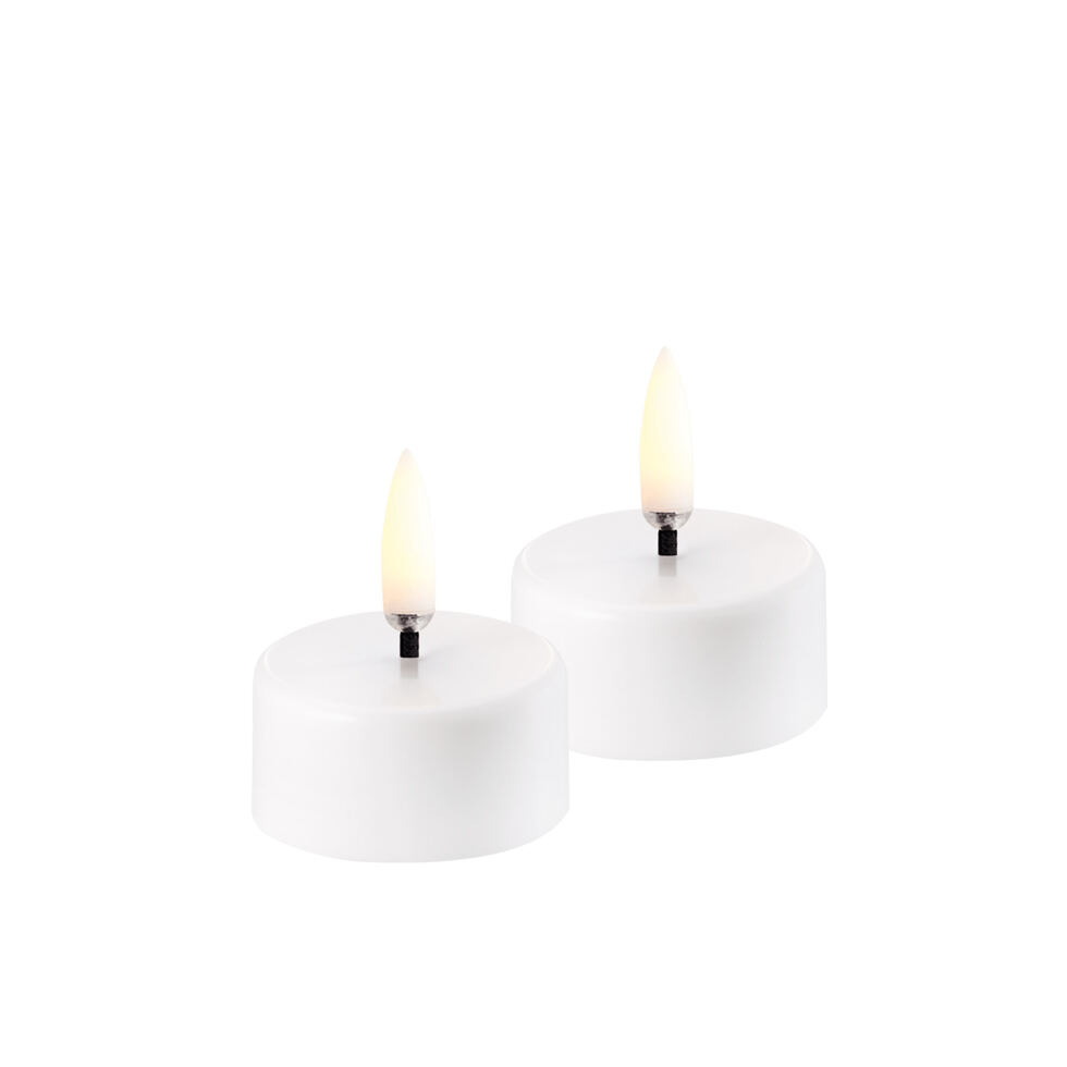 LED tea light with AKKU
2 pieces LED tea light with AKKU
2 pieces